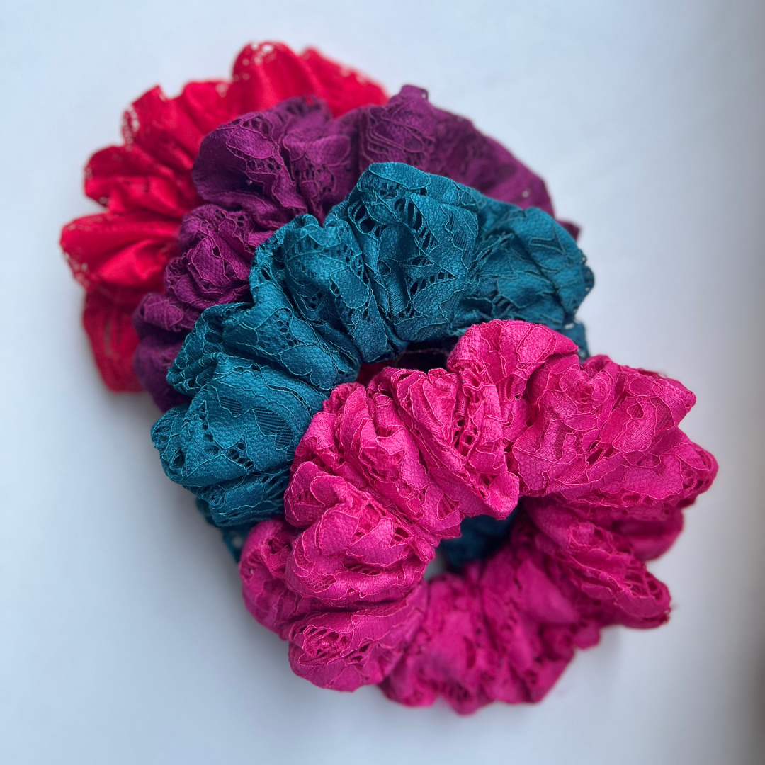 Scrunchies in Pizzo – 4 Colori Vivaci
