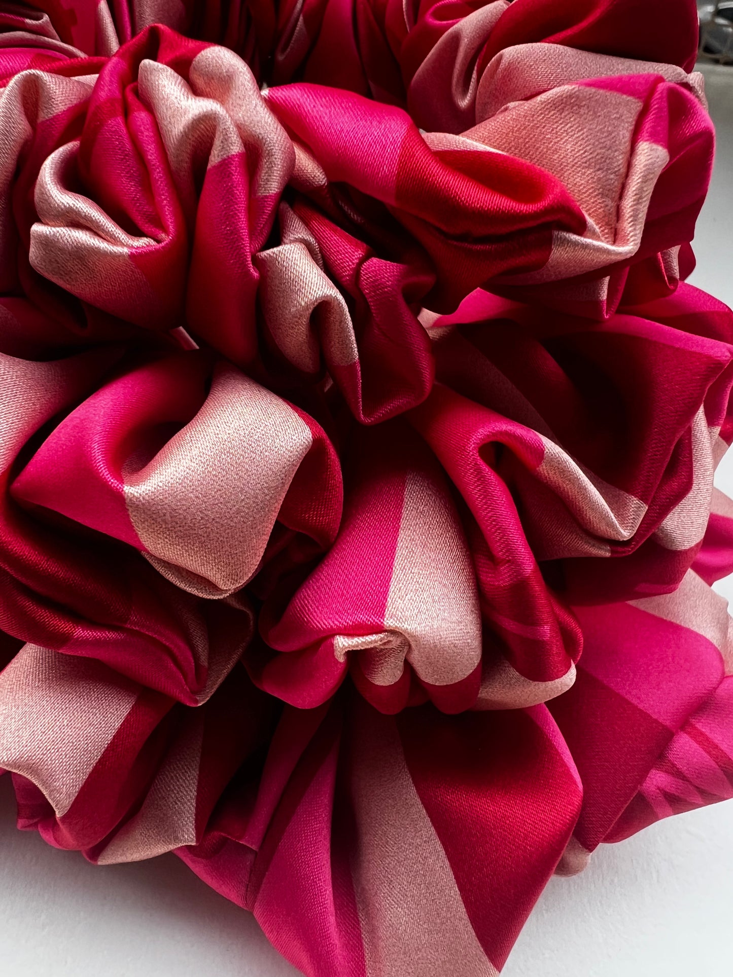 Blush & Berry Scrunchies in Raso di Lusso