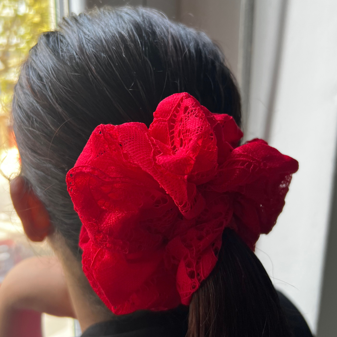 Scrunchies in Pizzo – 4 Colori Vivaci