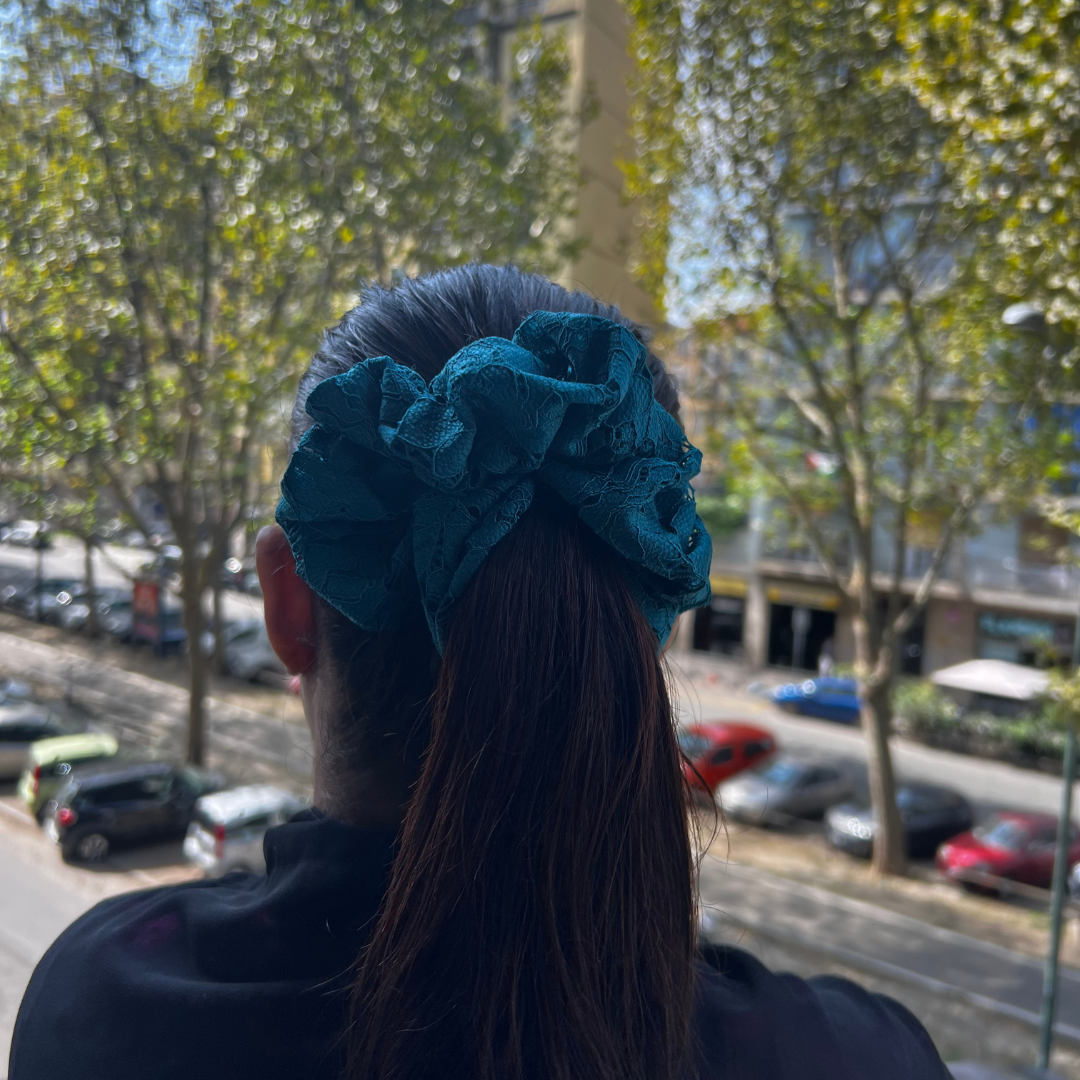 Scrunchies in Pizzo – 4 Colori Vivaci