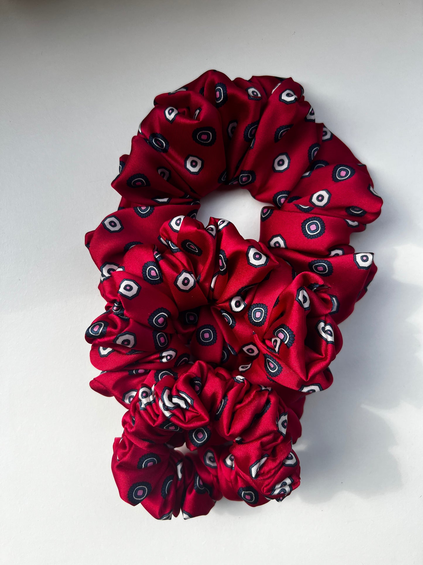 Scrunchie in Seta Rosa con Stampa