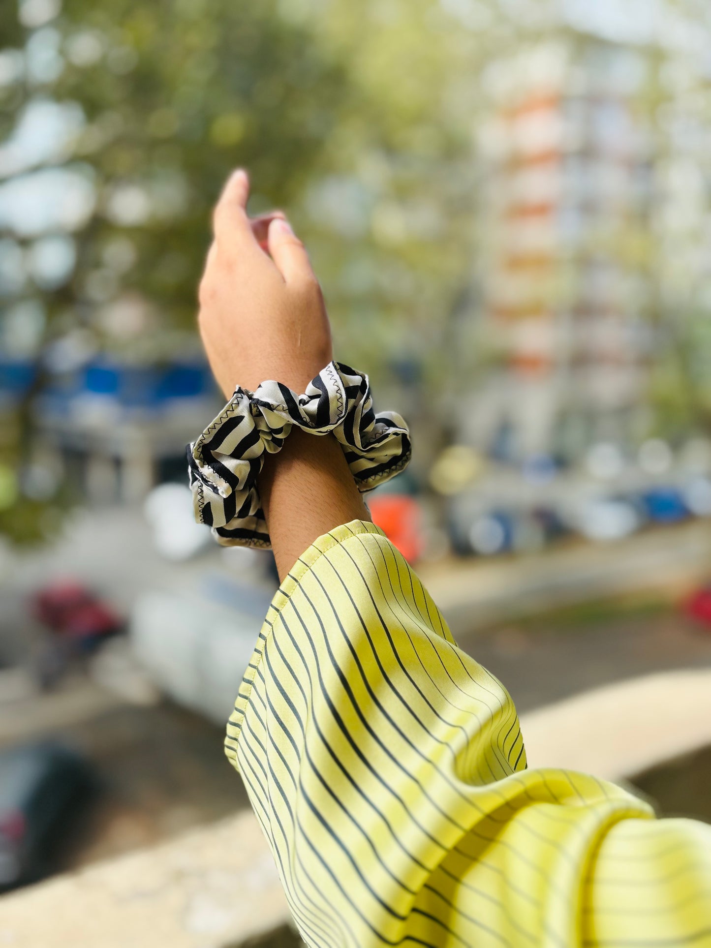 Scrunchie in seta fantasia in zebra