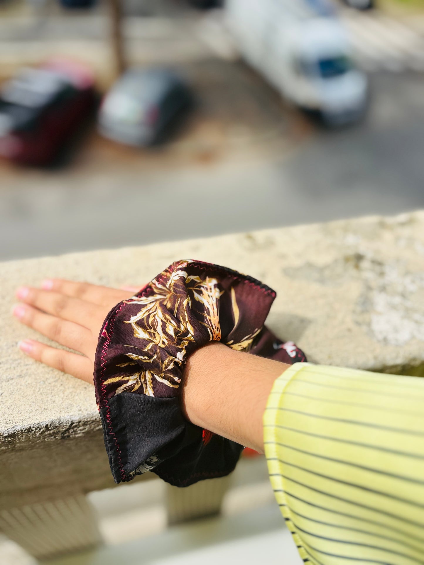 Scrunchie eleganti – stampe floreali