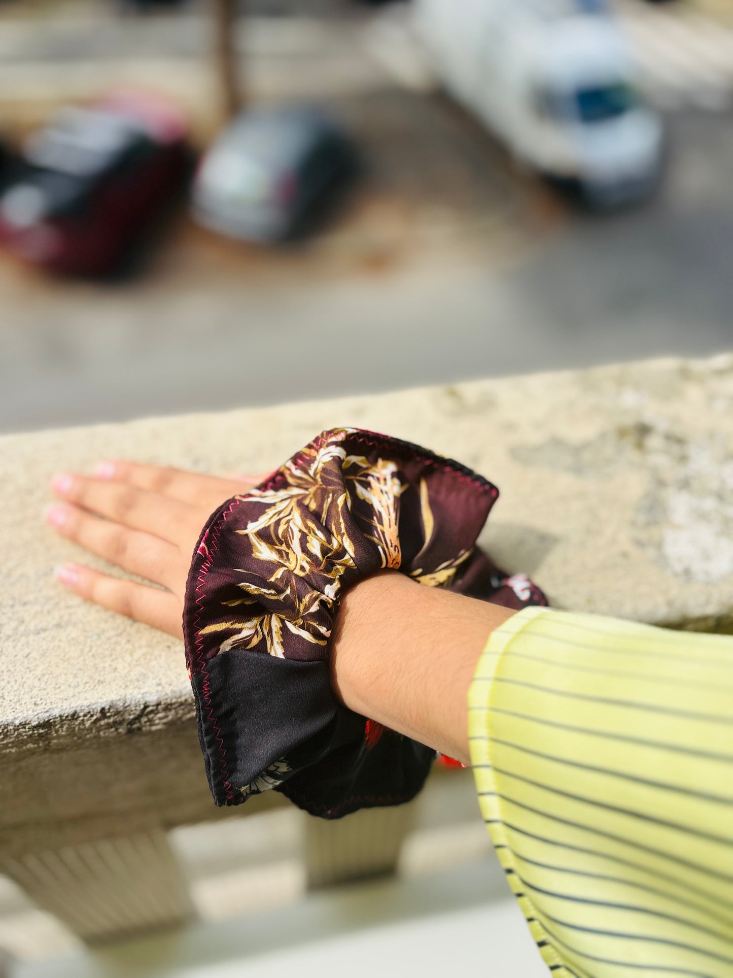 Scrunchie eleganti – stampe floreali