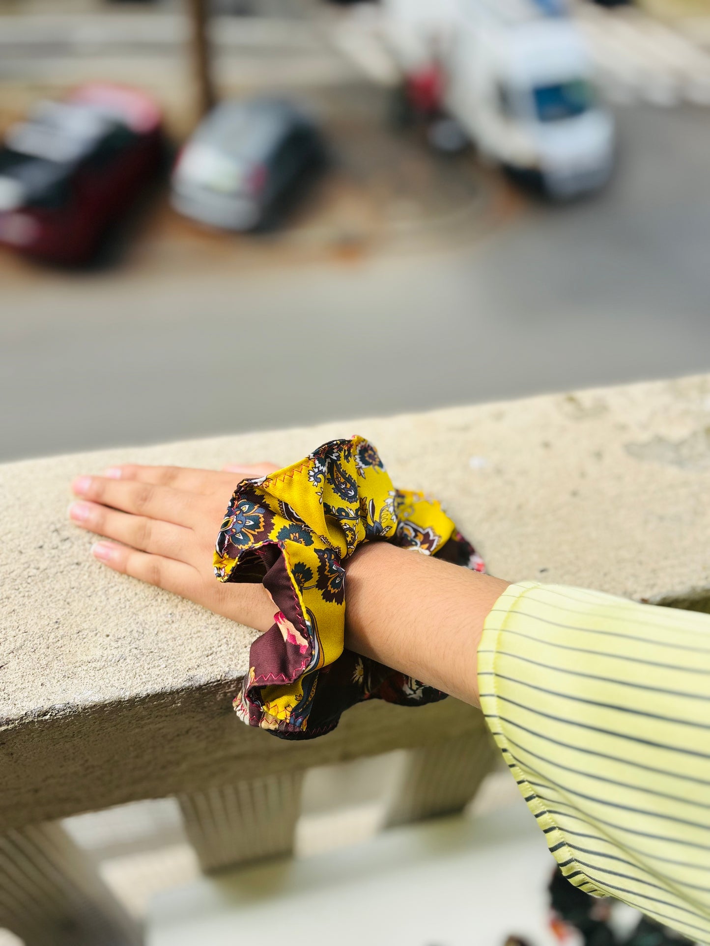 Scrunchie eleganti – stampe floreali