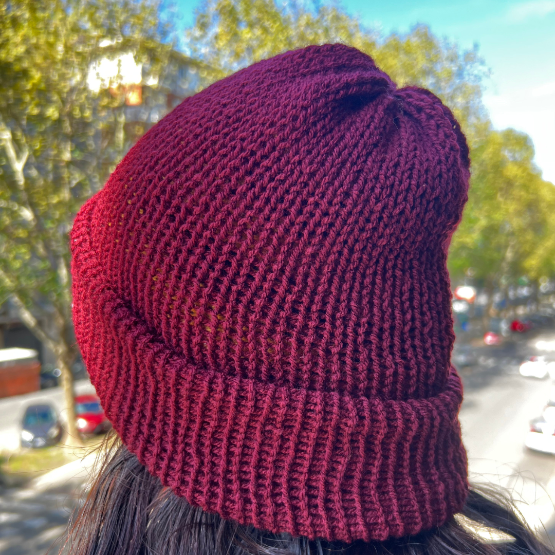 Berretto a Maglia a Righe Reversibile – Magenta Scuro & Arancione Grigio