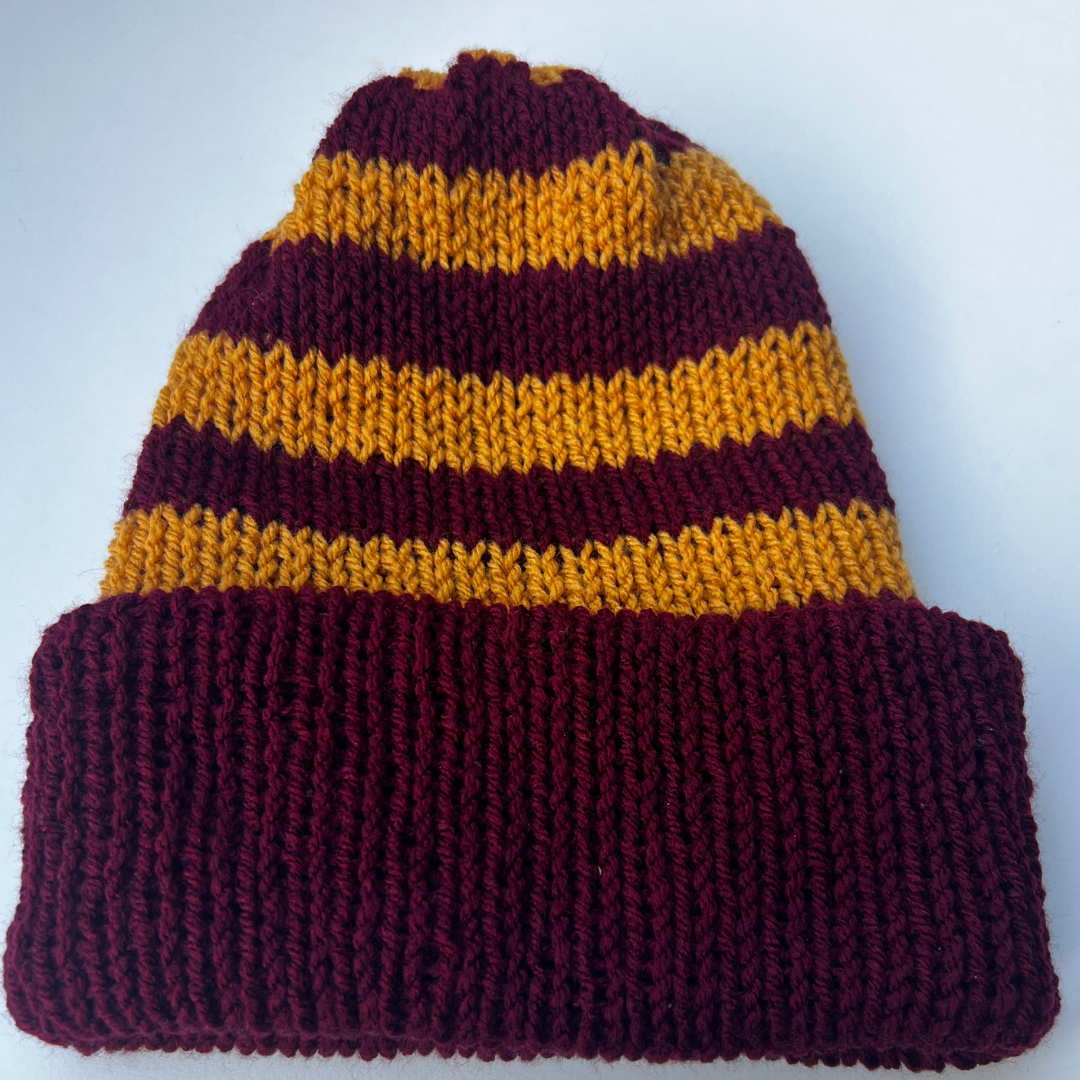 Berretto a Maglia a Righe Reversibile – Magenta Scuro & Arancione Grigio